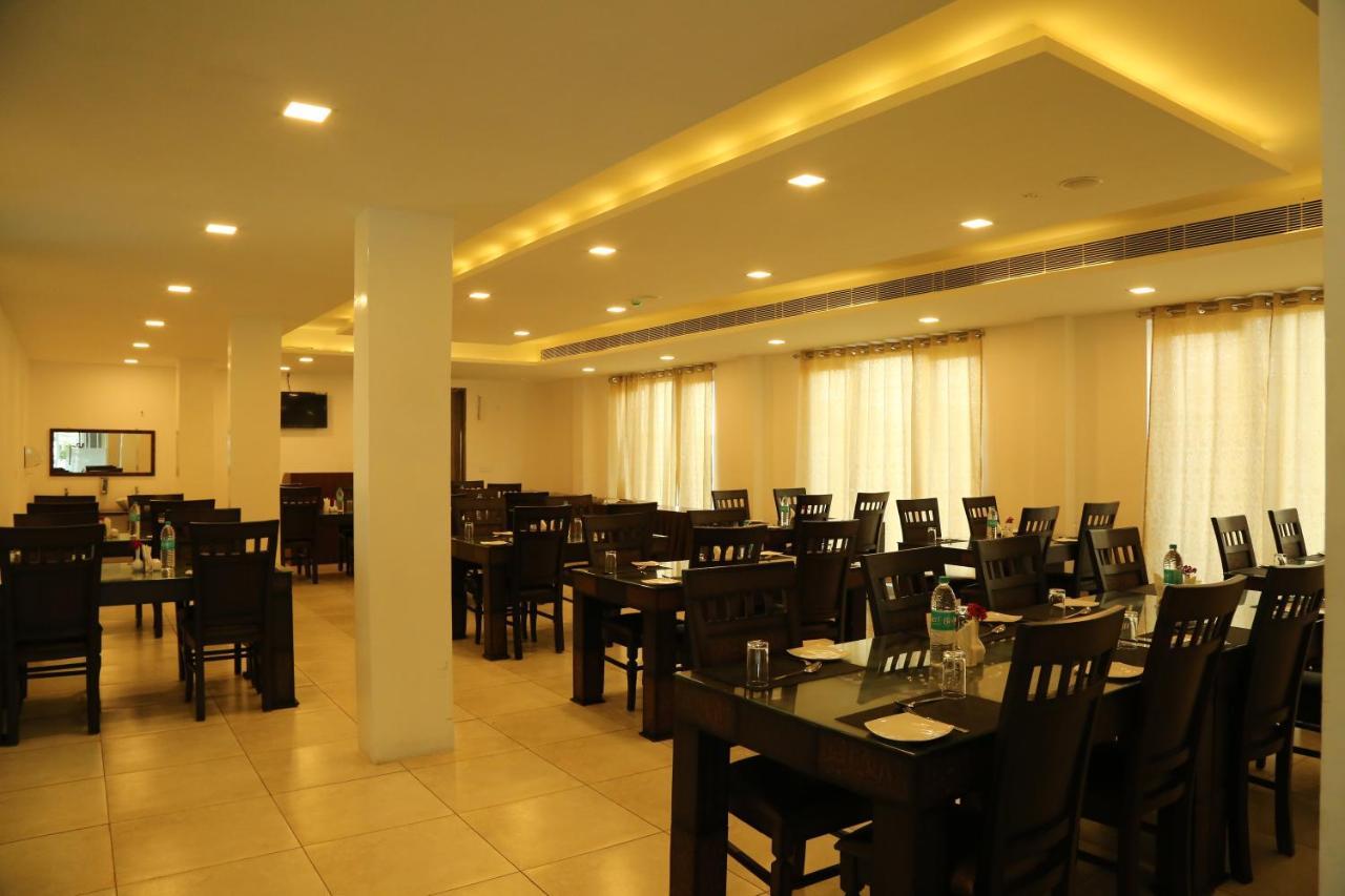 Hotel Queens Inn Velankanni Exterior photo